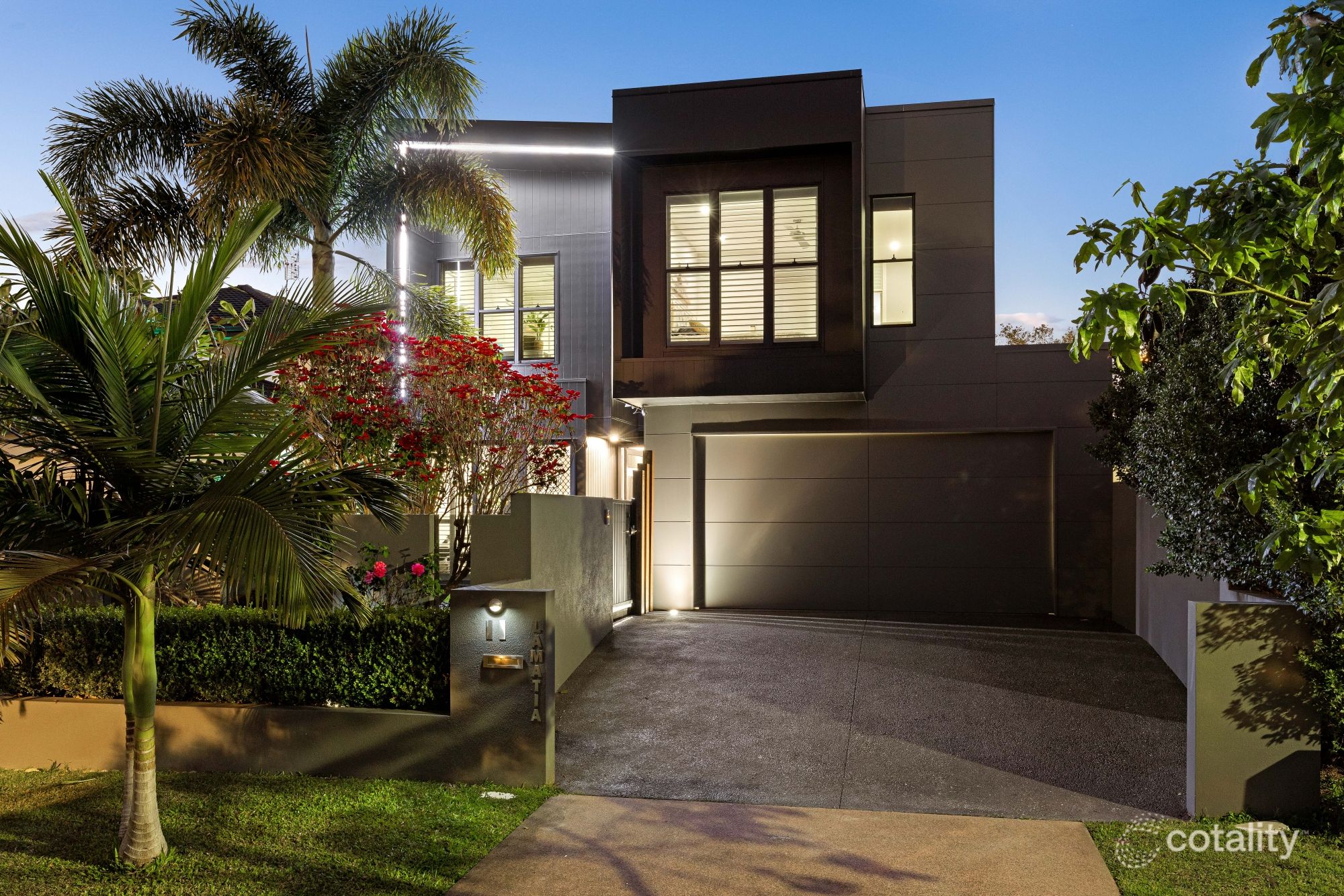 11 Lamatia Dr, Mountain Creek, QLD 4557