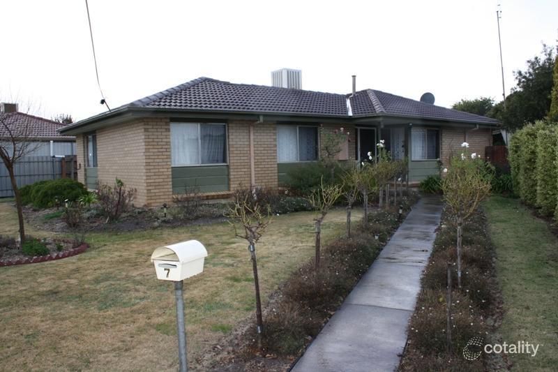 7 Forsyth Ave, Horsham, VIC 3400
