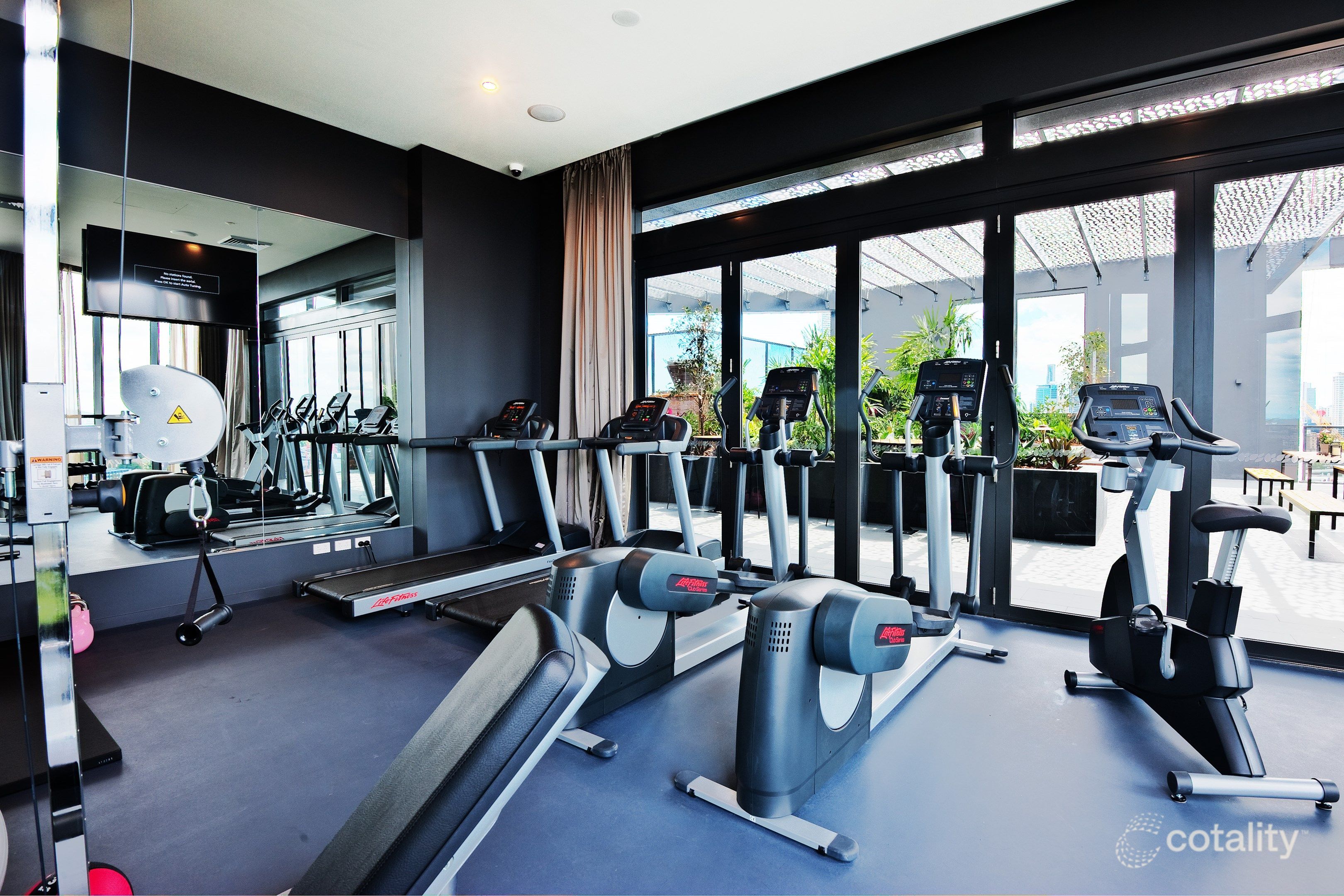 1712/2-4 Edmondstone St, South Brisbane, QLD 4101