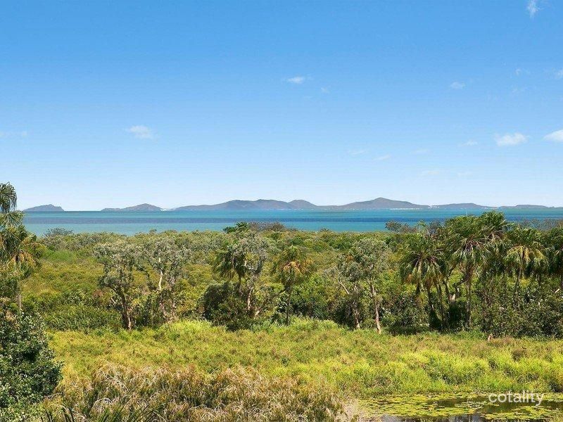 30 Macaulay Way, Pacific Heights, QLD 4703