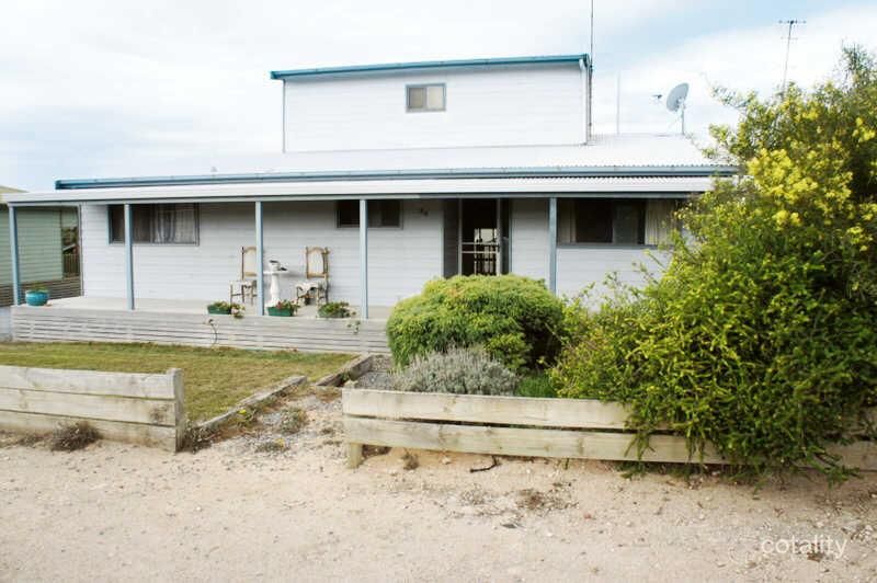 26 Carrow Tce, Port Neill, SA 5604