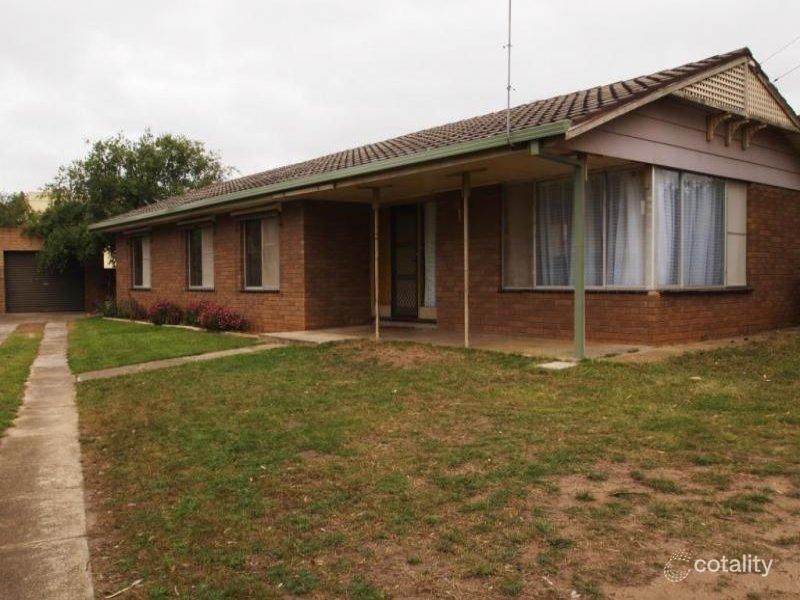 33 Gwyther Rd, Highton, VIC 3216