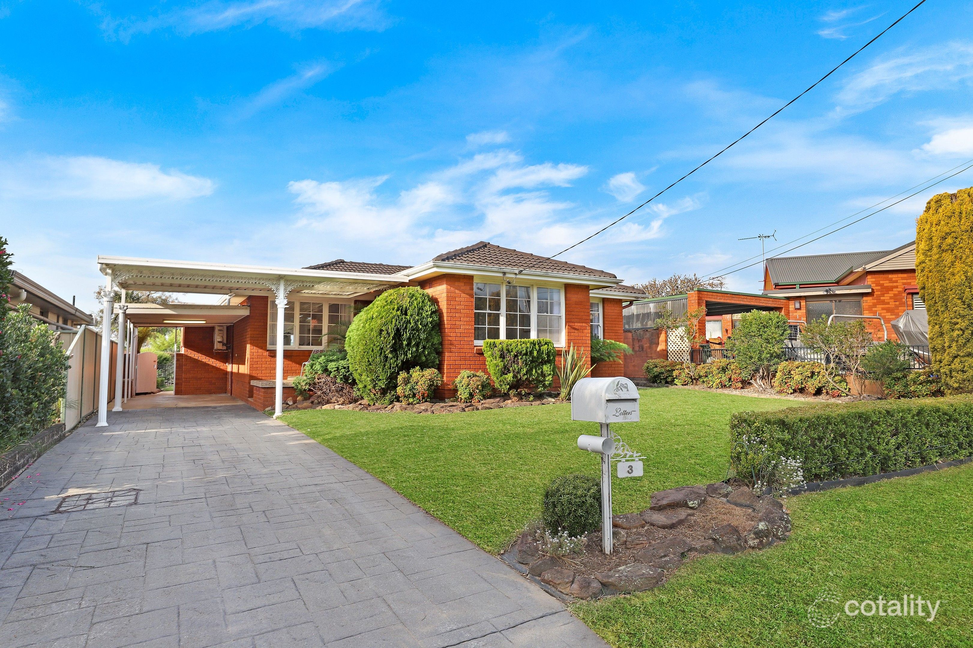 3 Lola Pl, Miranda, NSW 2228