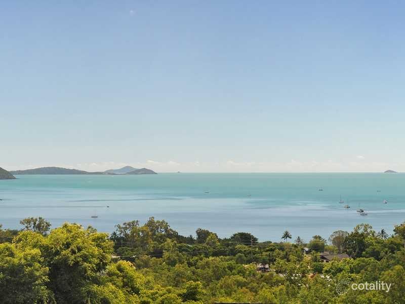 13 Woodwark Cres, Cannonvale, QLD 4802