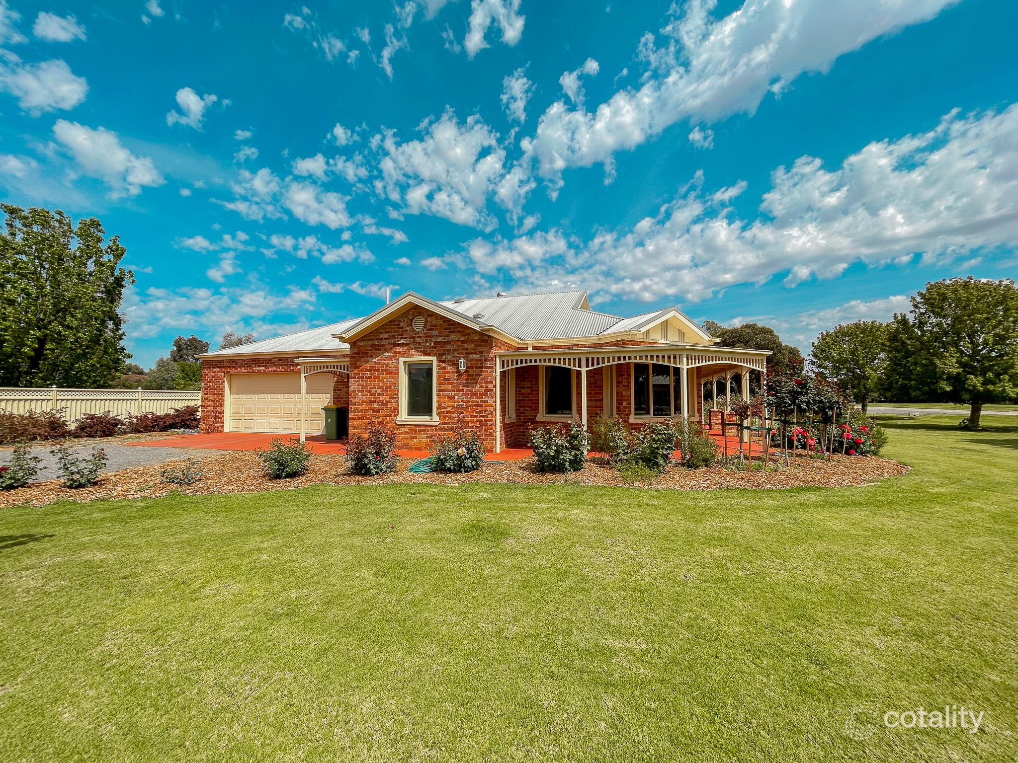 6 Charlie Gray Cl, Swan Hill, VIC 3585