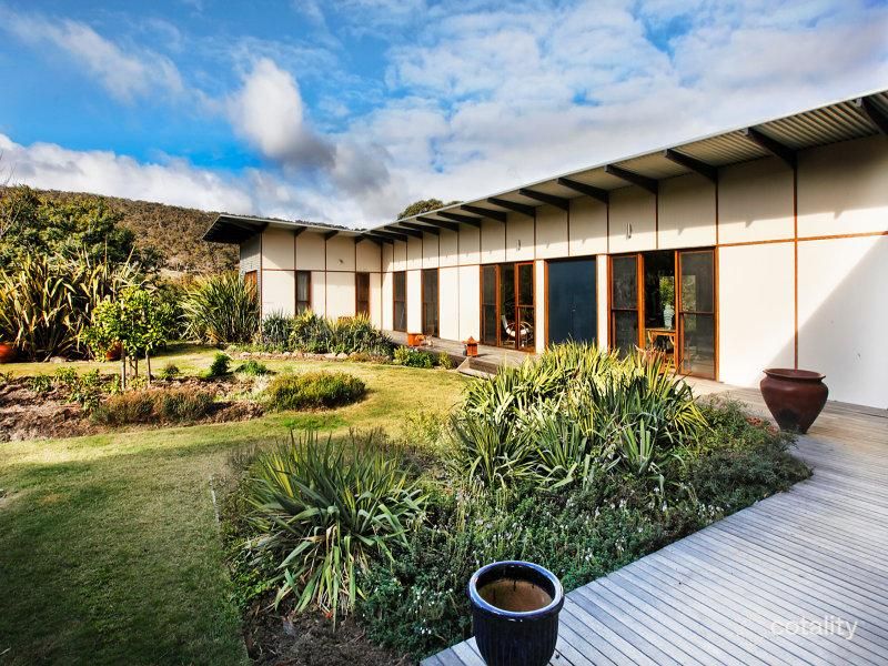 496 Chintin Rd, Monegeetta, VIC 3433