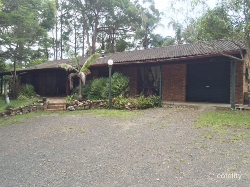 303 Blackhead Rd, Hallidays Point, NSW 2430