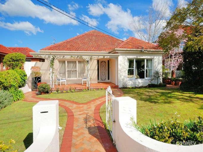 33 Taro St, Blakehurst, NSW 2221