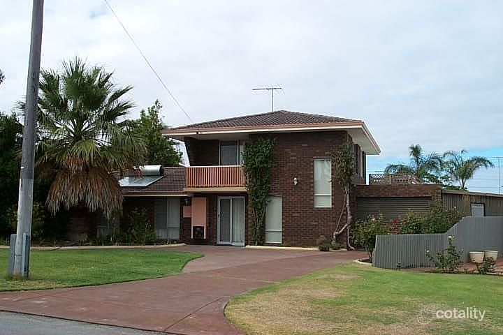4 Dowse Ct, Coogee, WA 6166