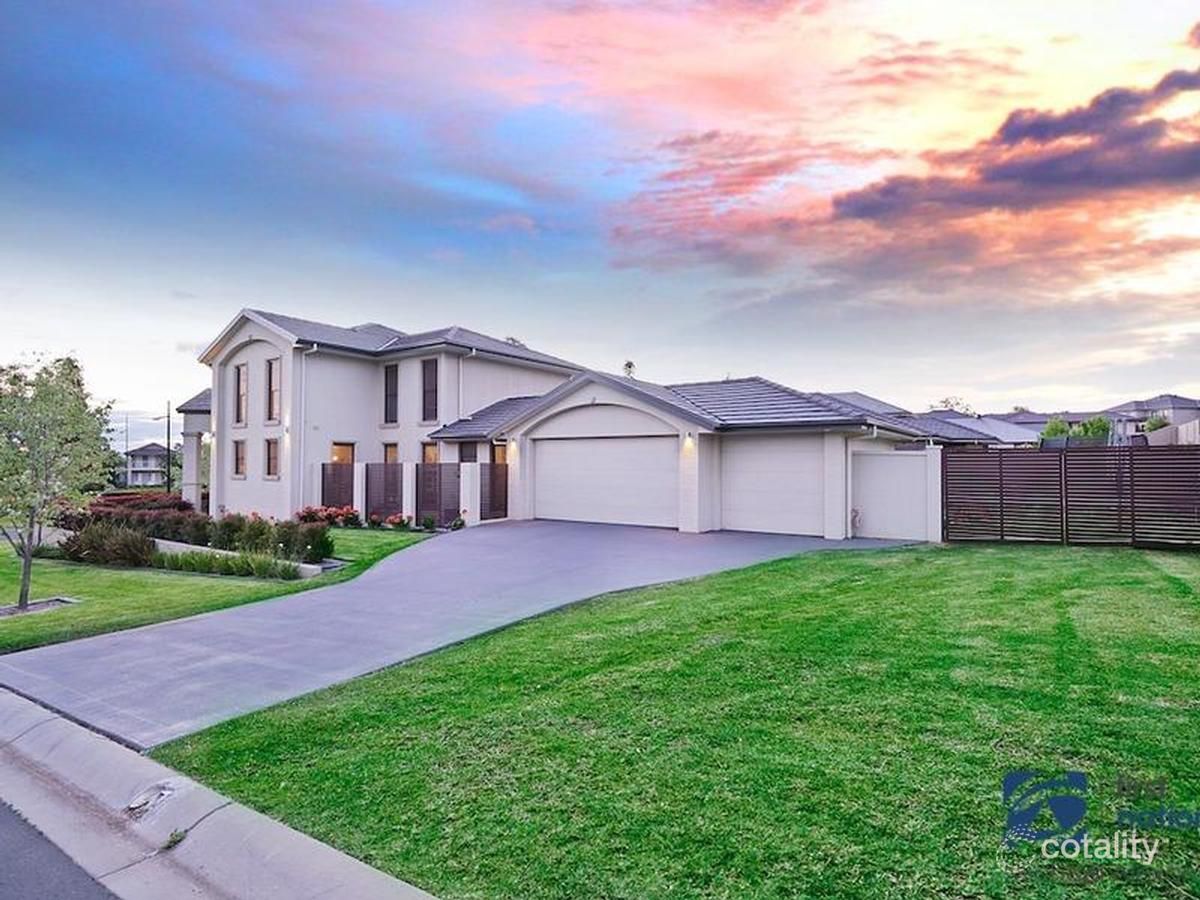 19 Charters Ave, Harrington Park, NSW 2567