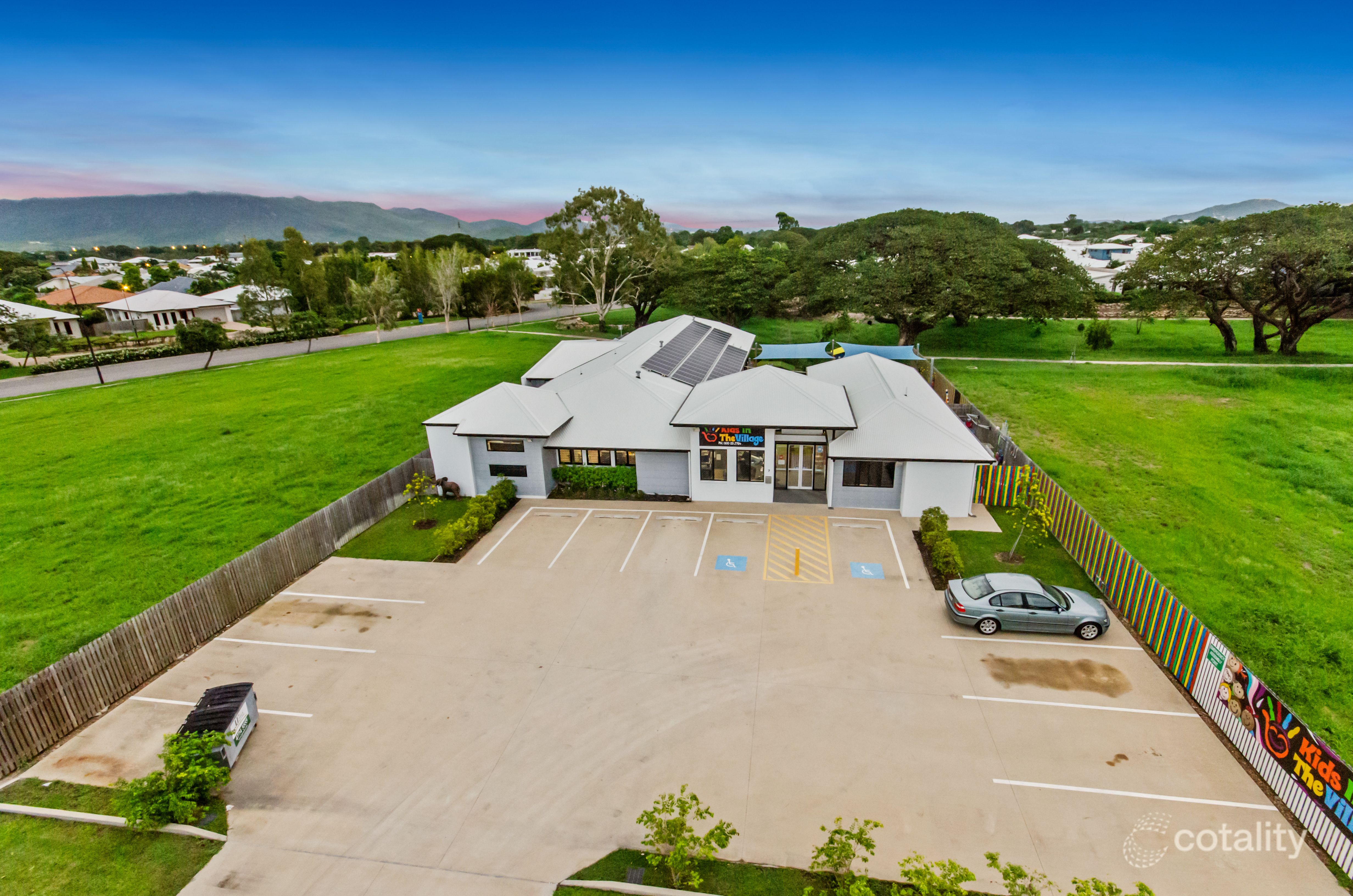 7 Holyoak Ave, Oonoonba, QLD 4811