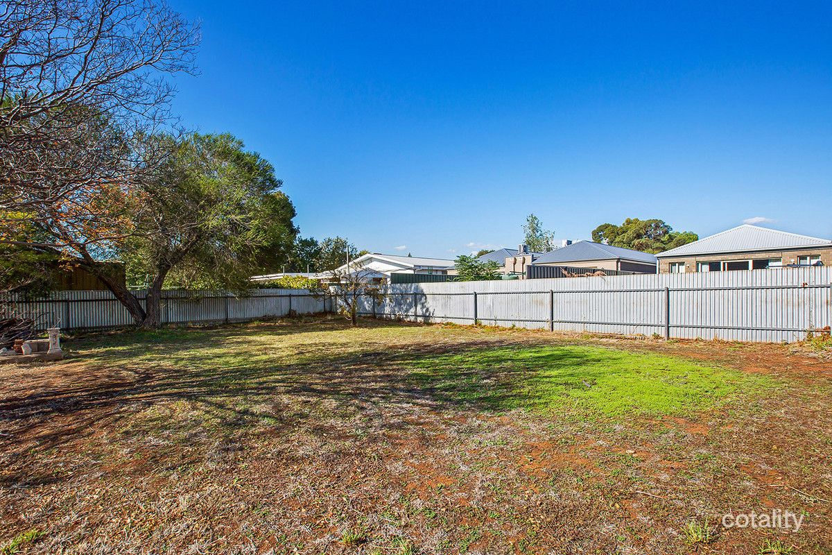 15 Hewitt Rd, Elizabeth South, SA 5112
