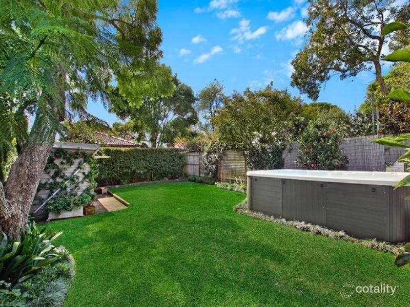 13 Dalleys Rd, Naremburn, NSW 2065