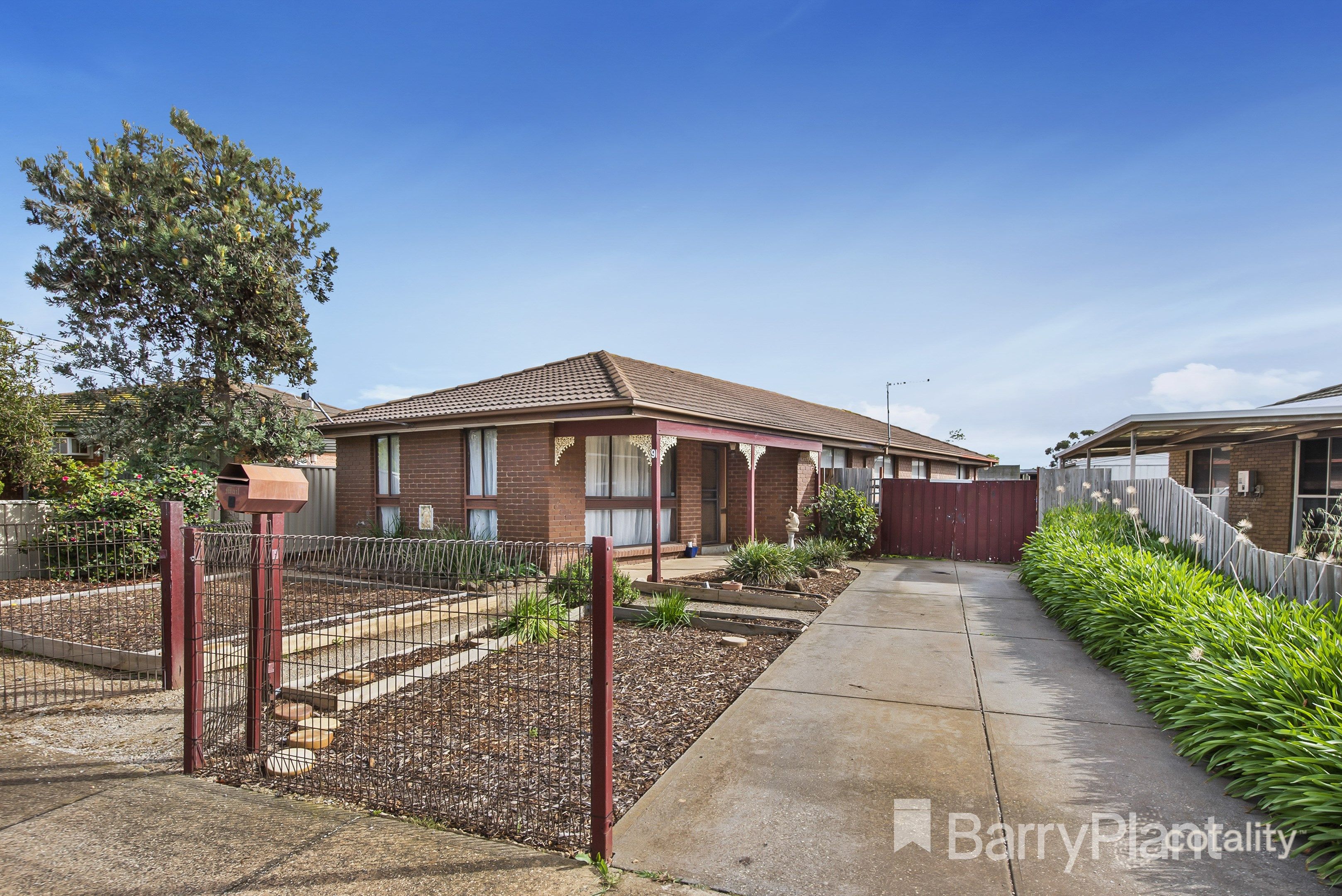 9 Lawson Rd, Melton South, VIC 3338