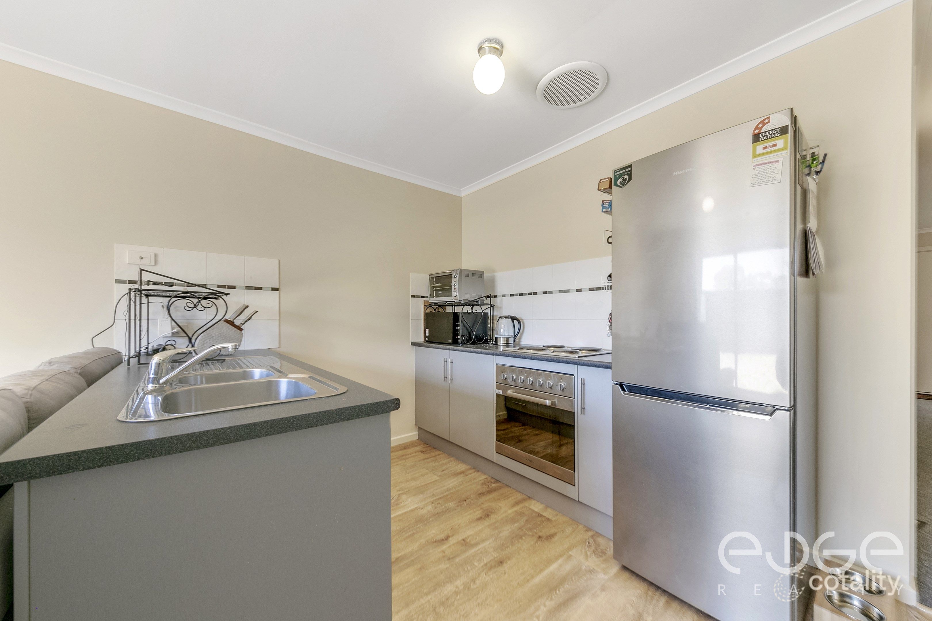 5 Hamra Dr, Smithfield, SA 5114