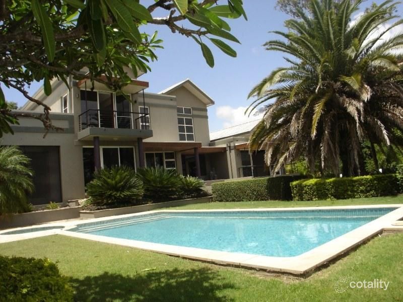 6002 Olympic Dr, Hope Island, QLD 4212