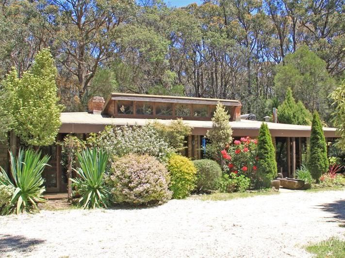 169 Walkers Rd, Woodend, VIC 3442