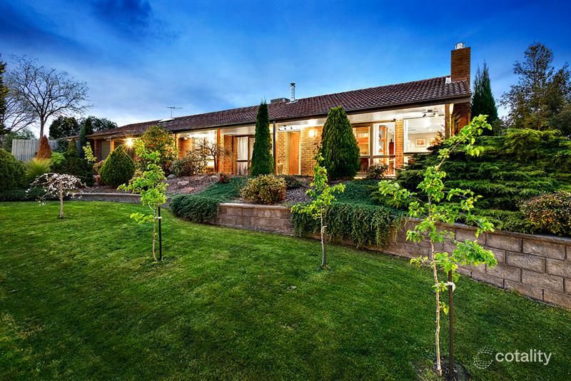17 Yaralla Cres, St Helena, VIC 3088