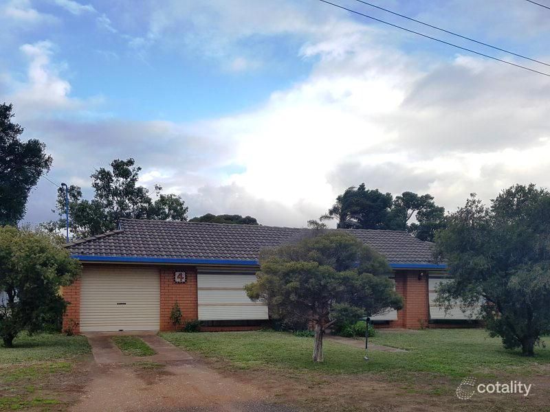 4 Sword St, Gilgandra, NSW 2827