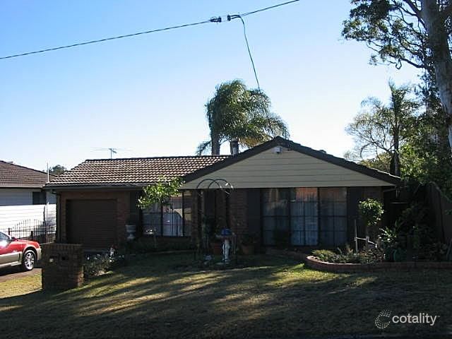16 Halcyon St, Mannering Park, NSW 2259