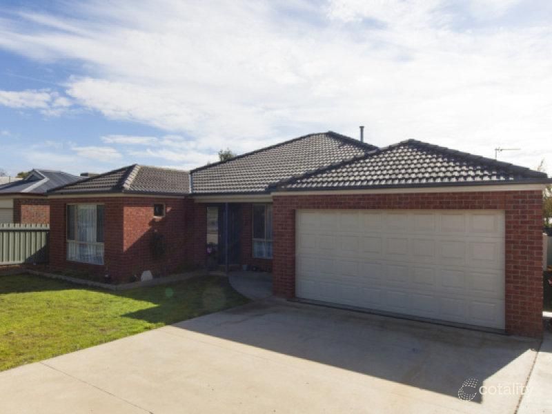 27 Lowe St, Ararat, VIC 3377
