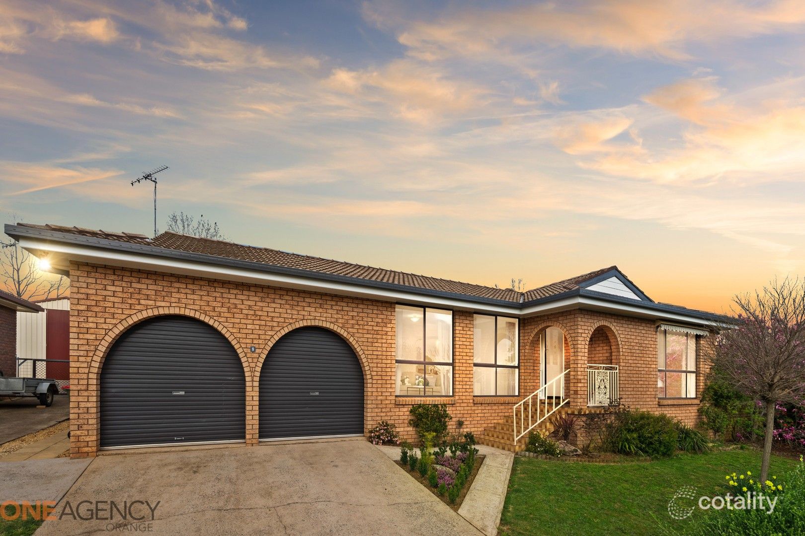 8 Kent Ave, Orange, NSW 2800