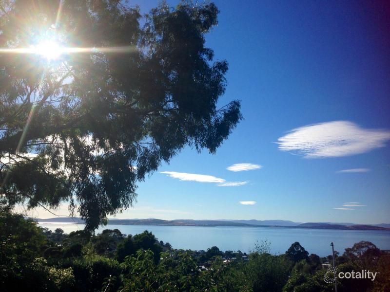 12 Illira Way, Blackmans Bay, TAS 7052