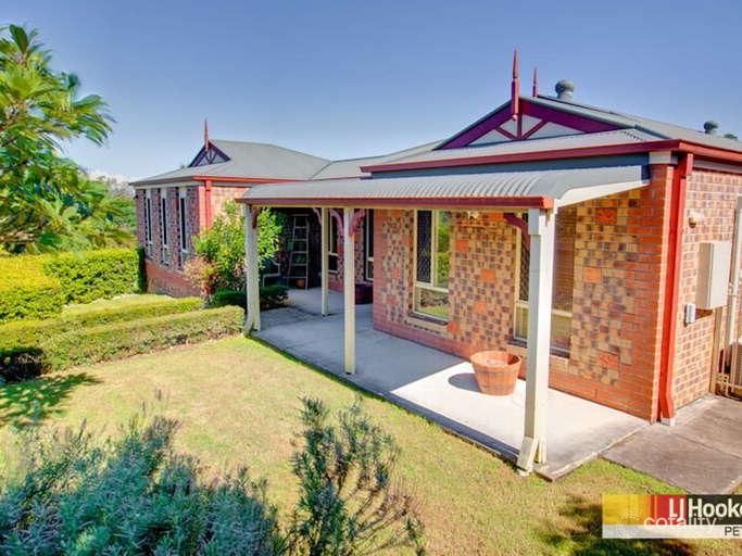 5 Markwell Ct, Petrie, QLD 4502