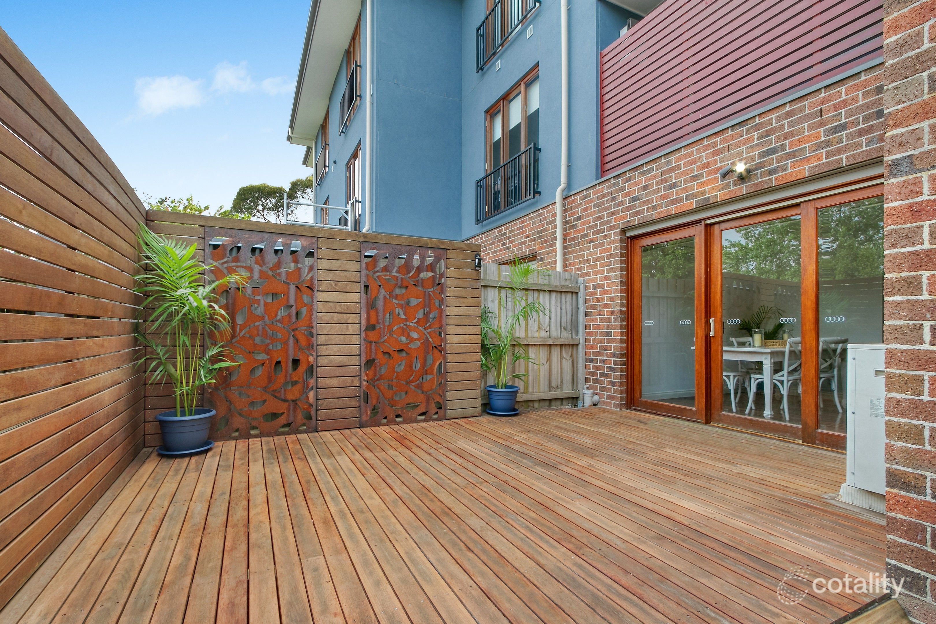 2/70 Hewish Rd, Croydon, VIC 3136