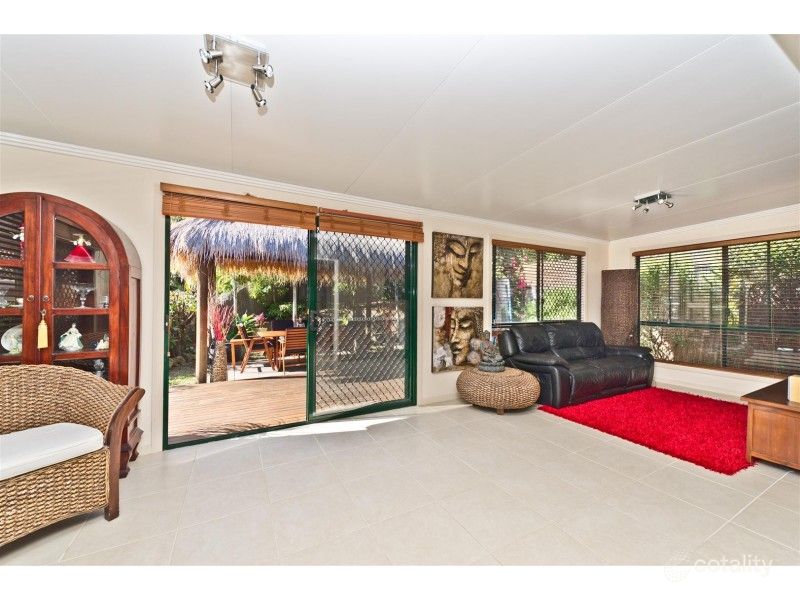 6 Manor Cl, Robina, QLD 4226