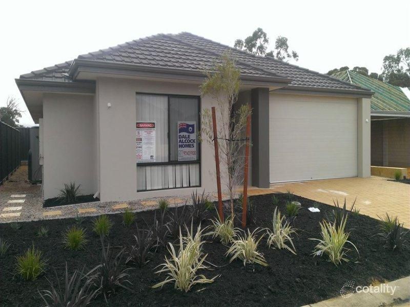 18 Blanche Cres, Lakelands, WA 6180