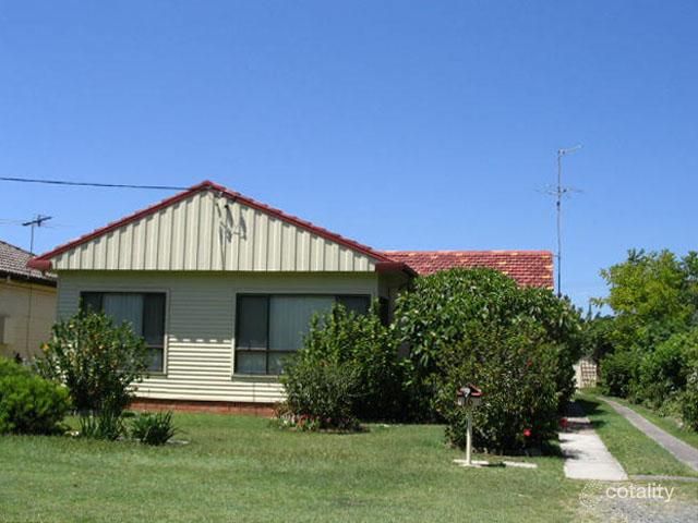 16 Awabakal Ave, Blacksmiths, NSW 2281