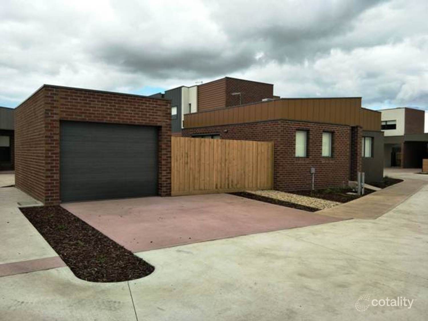 4/4 Nepean Ct, Wyndham Vale, VIC 3024