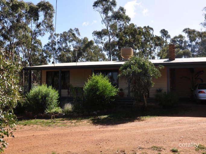 66 Reef St, Wedderburn, VIC 3518