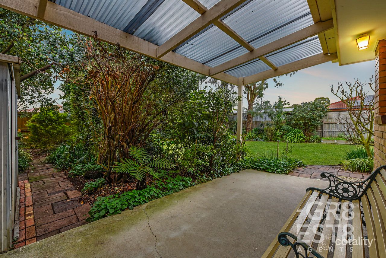 24 Willora Cres, Cranbourne West, VIC 3977