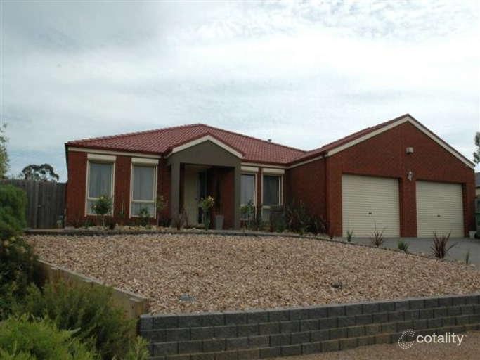22 Duncraig Gr, Sunbury, VIC 3429