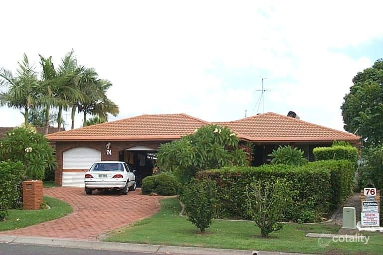 74 Barrier Reef Dr, Mermaid Waters, QLD 4218