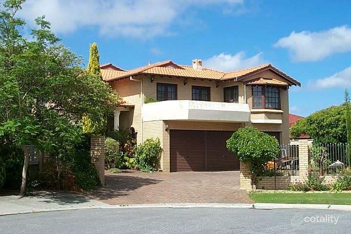 73 Kookaburra St, Stirling, WA 6021