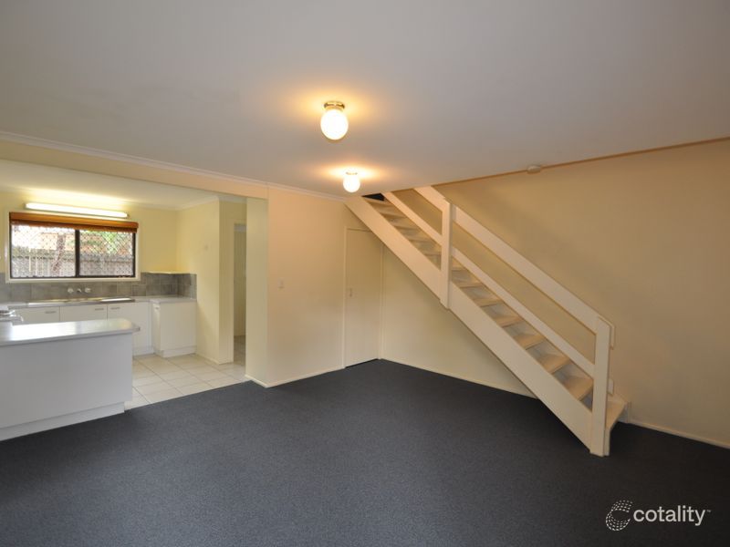 1/8 Cognac Ct, Kingston, QLD 4114