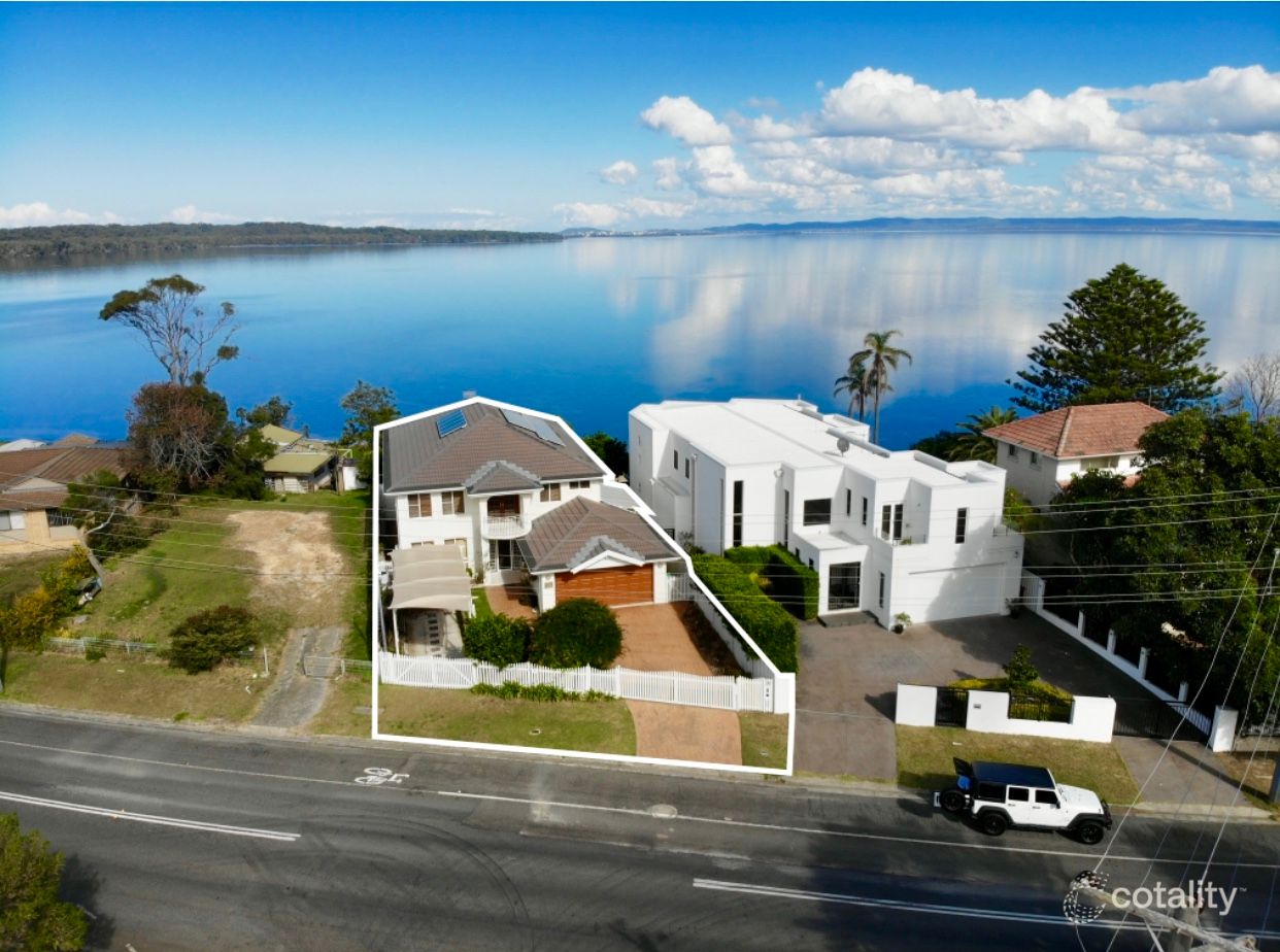 33 Moss Ave, Toukley, NSW 2263