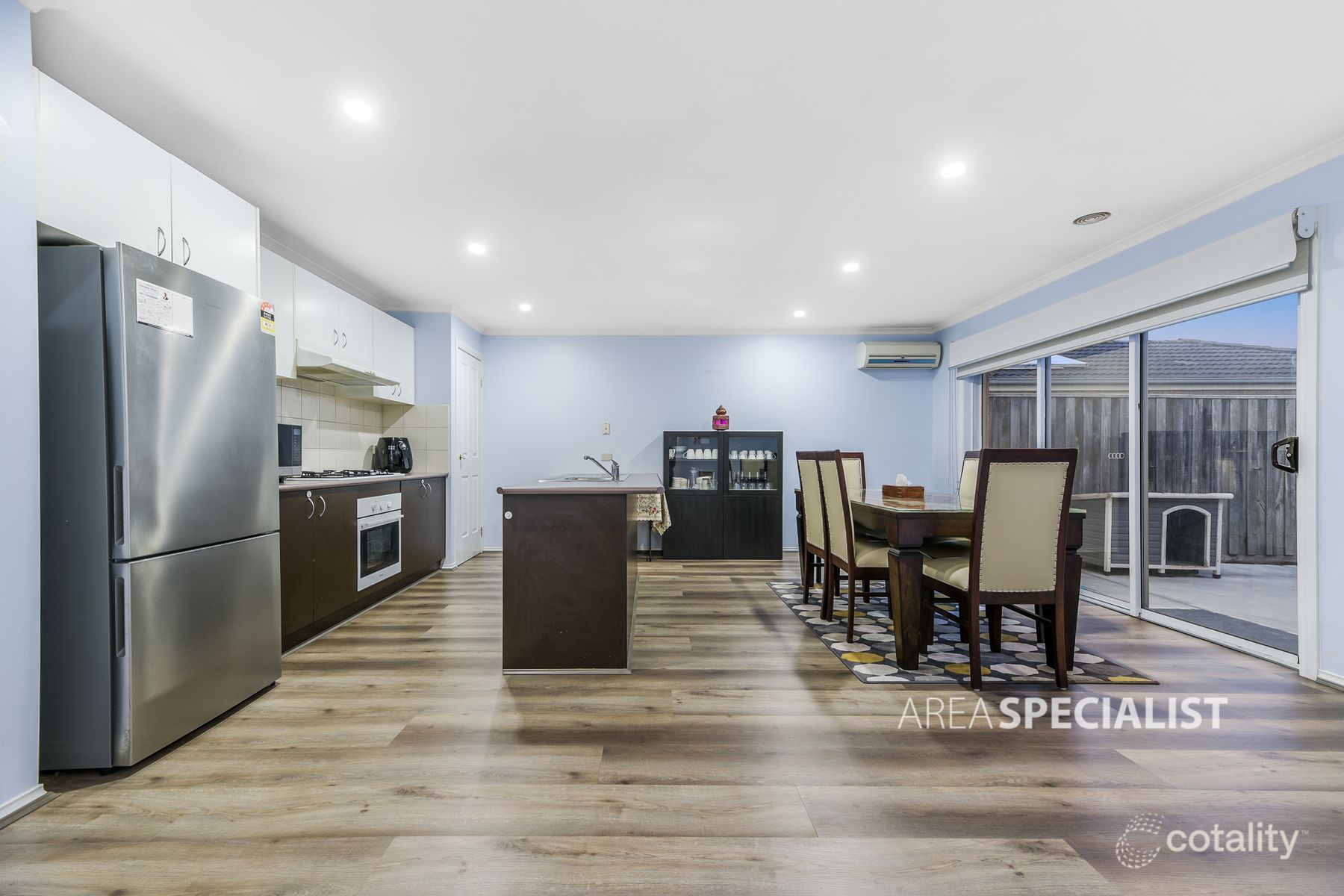 41 Honey Myrtle Way, Cranbourne, VIC 3977