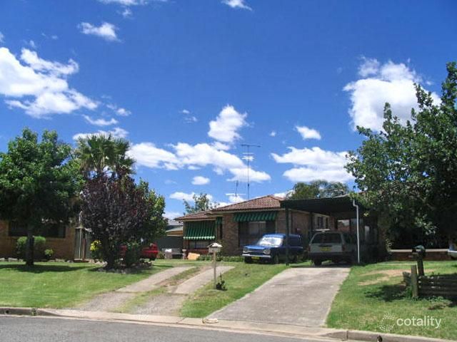 6 Grono Pl, Mcgraths Hill, NSW 2756