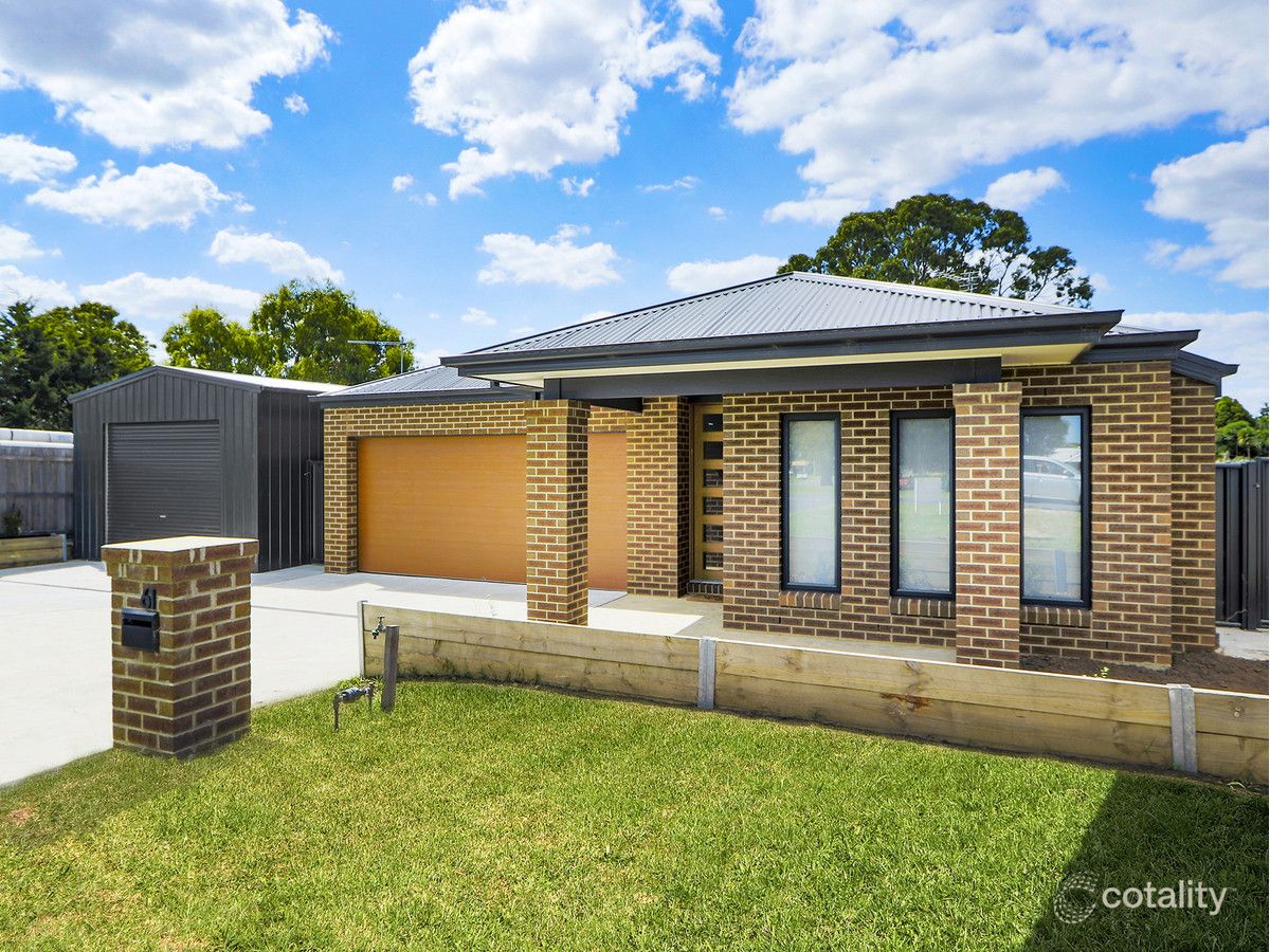 61 Wyndham St, Stratford, VIC 3862