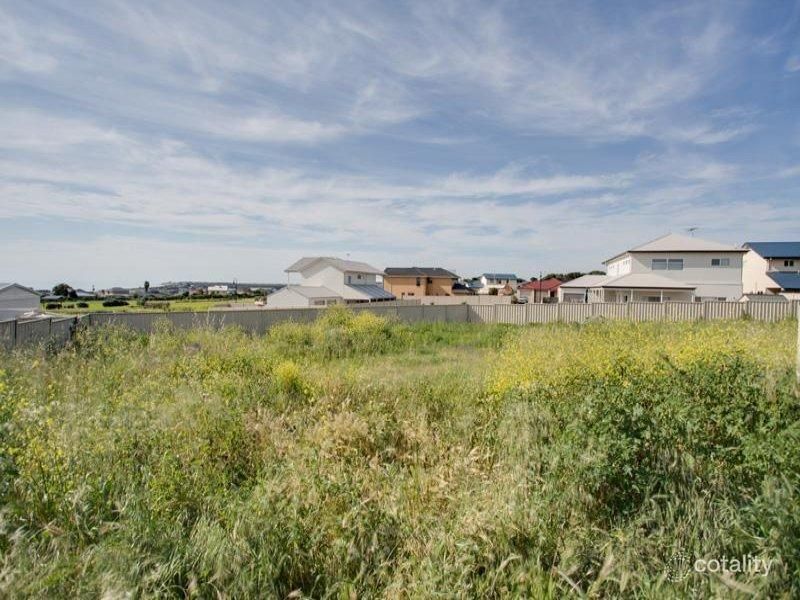 8 Caronia Cove, Sellicks Beach, SA 5174