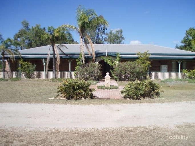15 Beak St, Gracemere, QLD 4702
