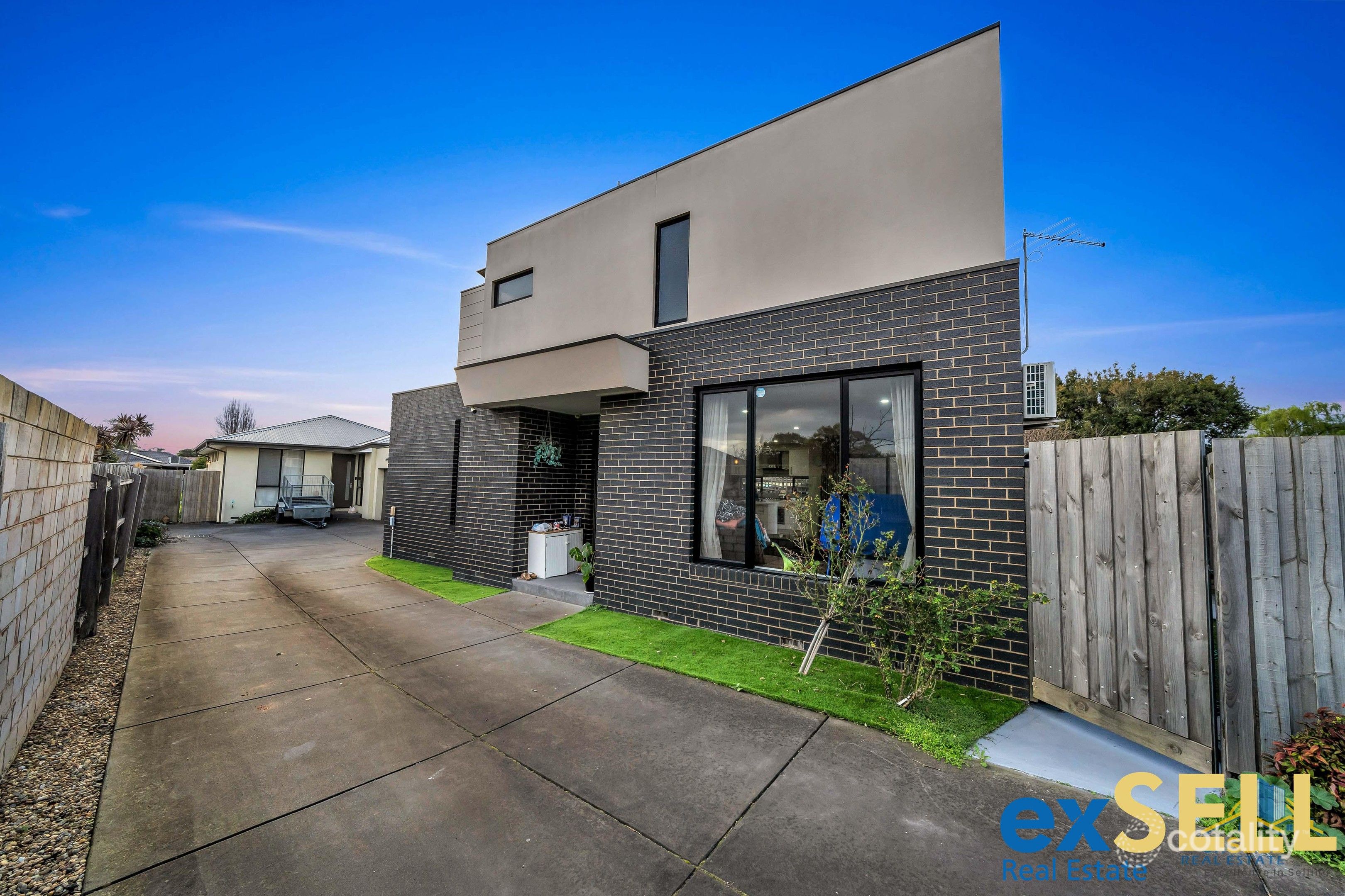 3/9 Mack Cres, Clarinda, VIC 3169