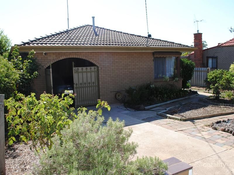8 Dundas Rd, Maryborough, VIC 3465