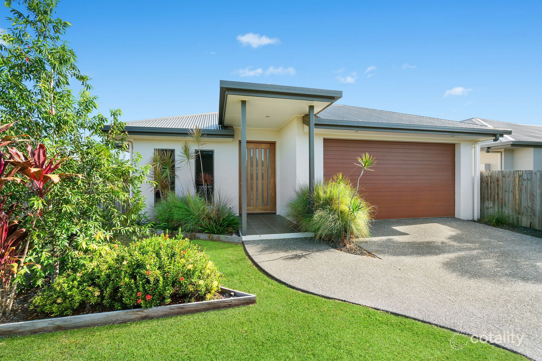 14 Chandos Brce, Smithfield, QLD 4878