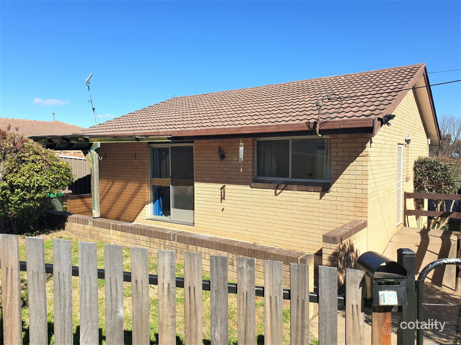 12 Blake St, Armidale, NSW 2350