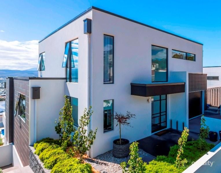 67 Lachlan Pde, Trevallyn, TAS 7250